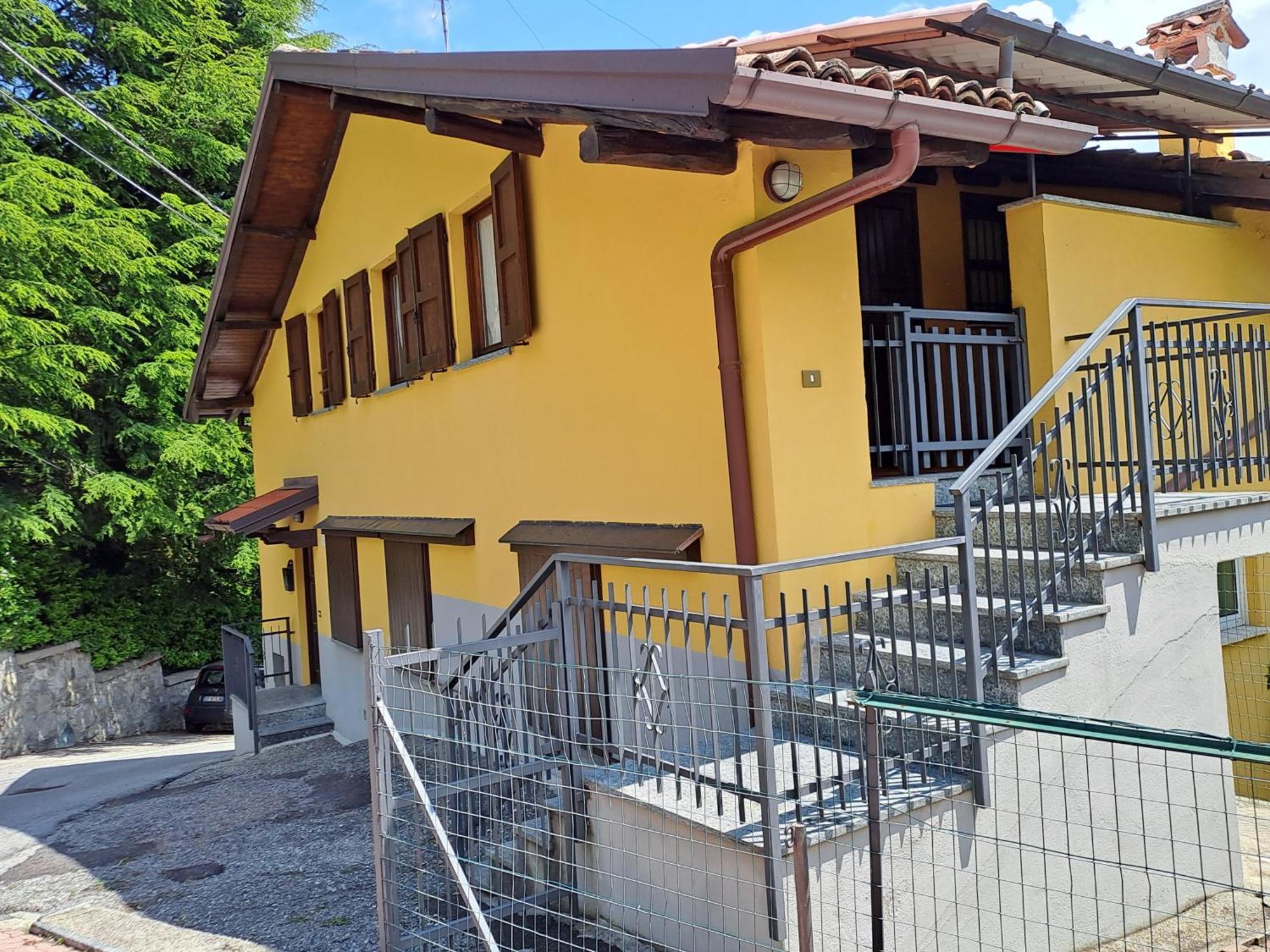 Mansardhouse Zona Bellagio Leilighet Magreglio Eksteriør bilde